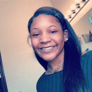 Meet your Posher, Annetta